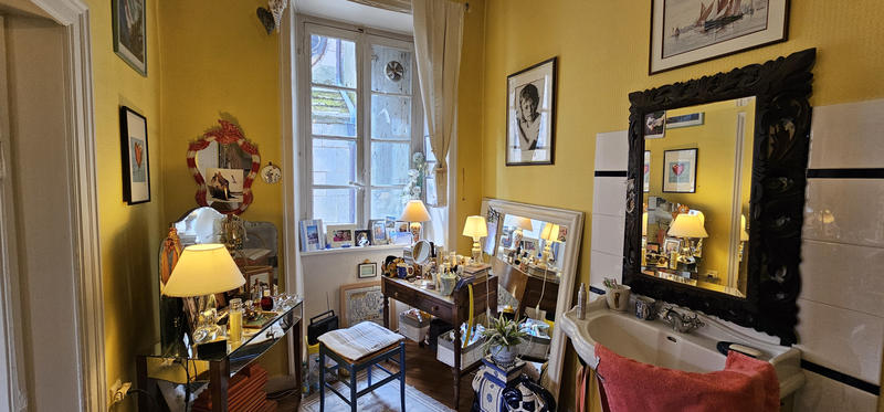 Propriété - 224 m² - 10 pièces