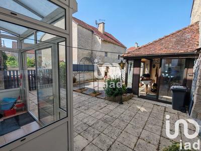 Maison - 99 m² - 4 pièces