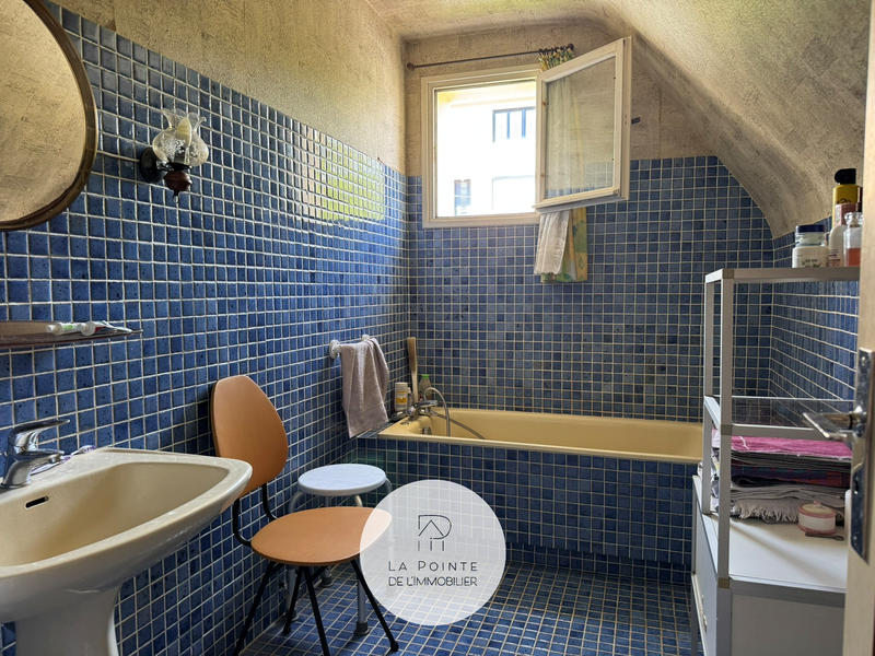 Maison - 188 m² - 8 pièces