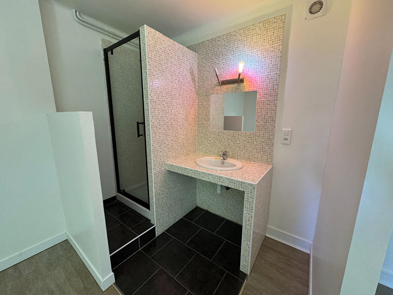 Maison - 165 m² - 9 pièces