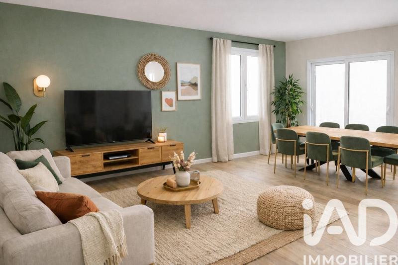 Maison - 102 m² - 4 pièces