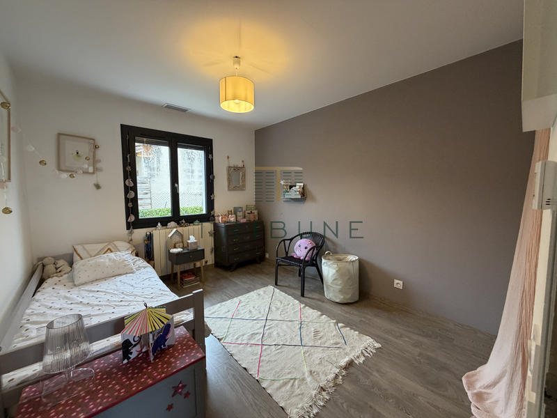 Maison - 160 m² - 10 pièces