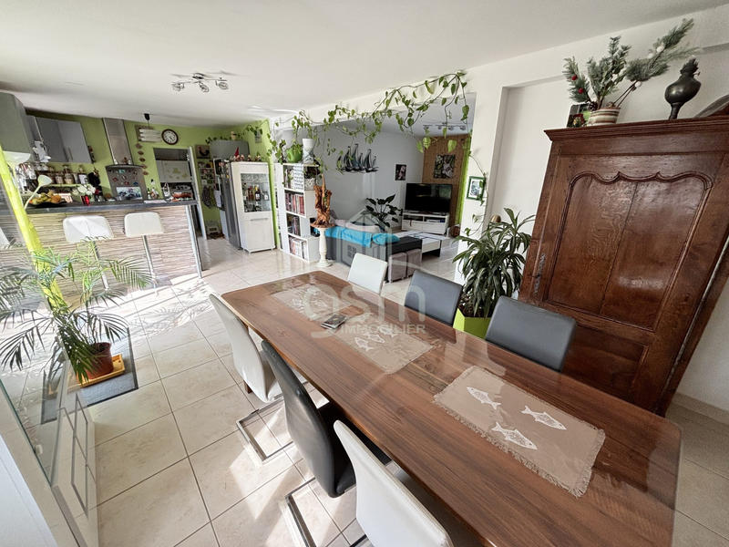 Maison traditionnelle - 130 m² - 6 pièces