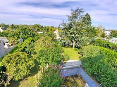 Maison - 182 m² - 8 pièces