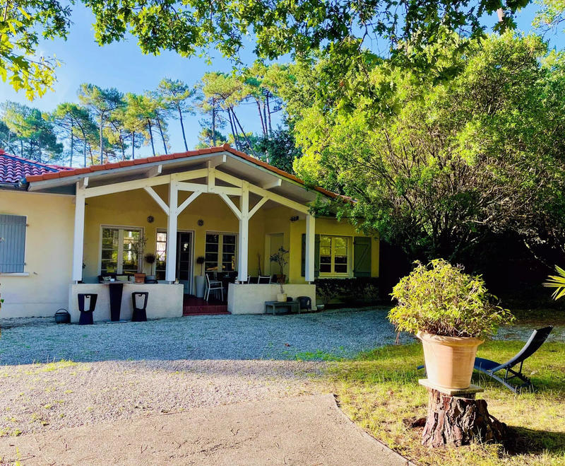 Maison - 185 m² - 7 pièces