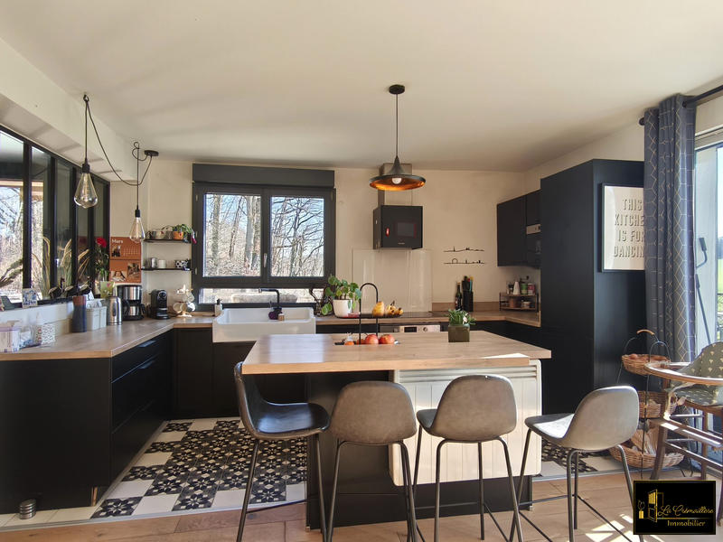 Maison contemporaine - 216 m² - 8 pièces