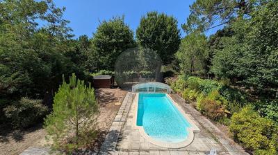 Maison - 111 m² - 5 pièces