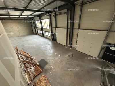 Local d'activité / Entrepôt - 307 m²