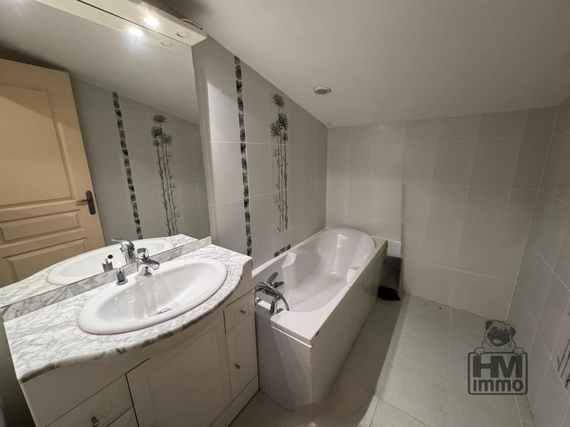 Maison - 144 m² - 5 pièces