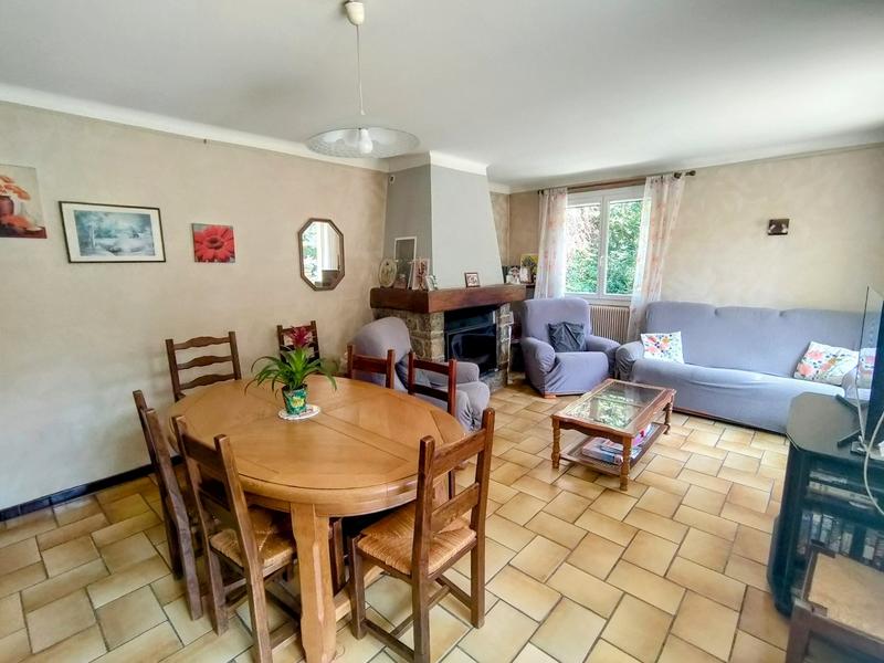 Propriété - 302 m² - 12 pièces