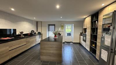 Maison - 158 m² - 6 pièces