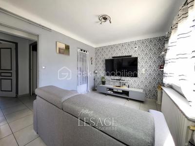 Maison - 90 m² - 6 pièces