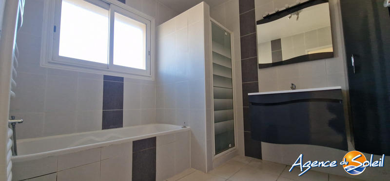 Villa - 93 m² - 4 pièces