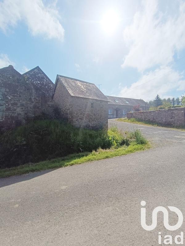 Maison - 111 m² - 8 pièces