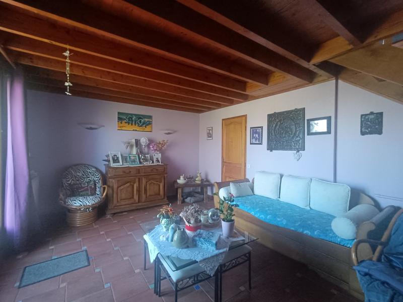 Maison - 225 m² - 7 pièces