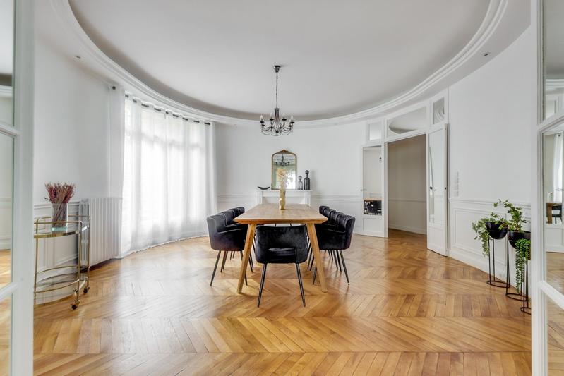 Appartement - 279 m² - 8 pièces