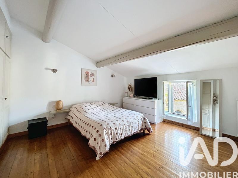 Maison - 220 m² - 5 pièces