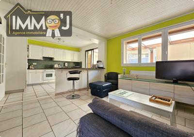 Maison - 96 m² - 4 pièces