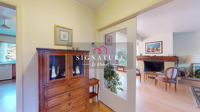 Maison - 212 m² - 9 pièces