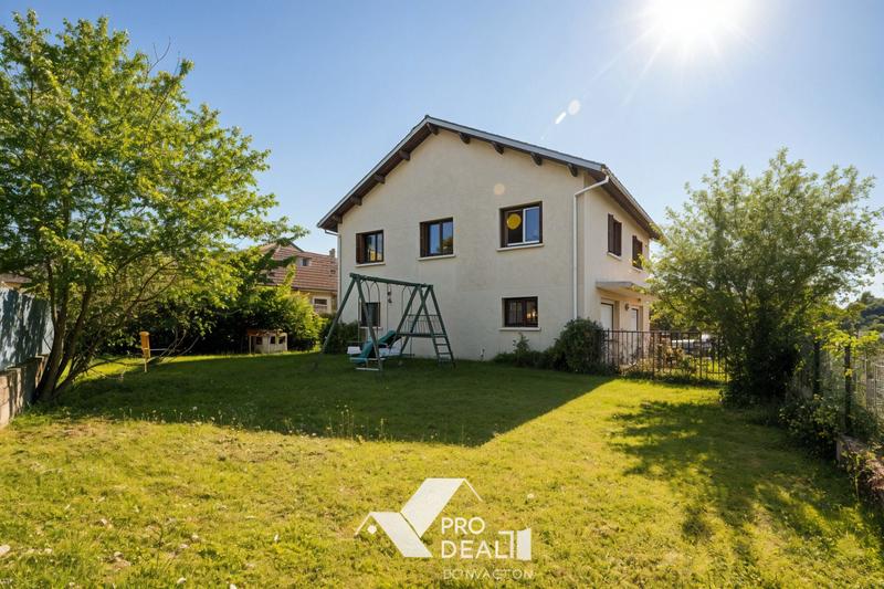 Maison - 138 m² - 6 pièces