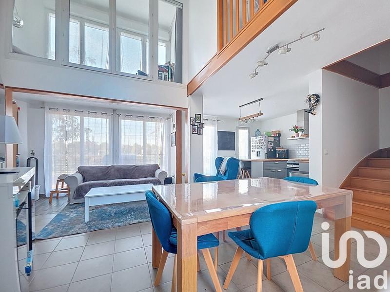 Appartement - 93 m² - 4 pièces