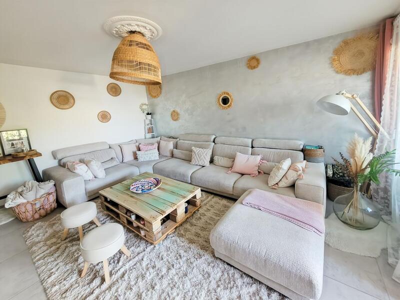 Appartement - 82 m² - 4 pièces