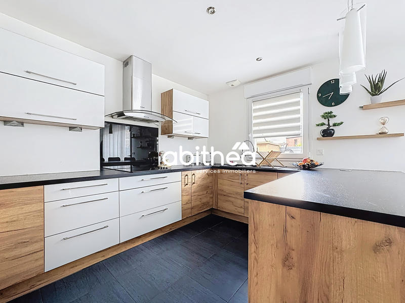 Maison - 127 m² - 5 pièces