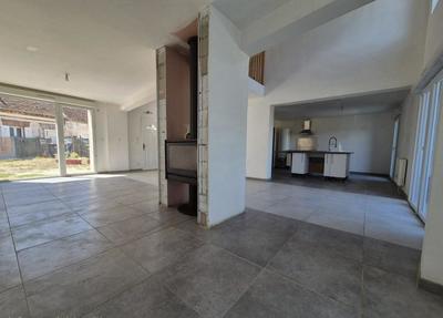 Maison - 158 m² - 5 pièces