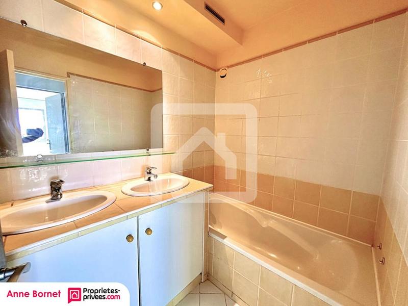 Appartement - 89 m² - 4 pièces