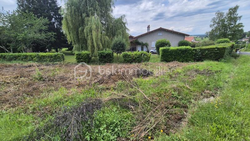Terrain constructible - 1 270 m²