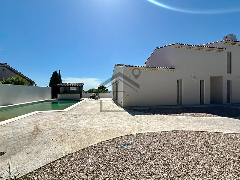 Maison - 152 m² - 5 pièces