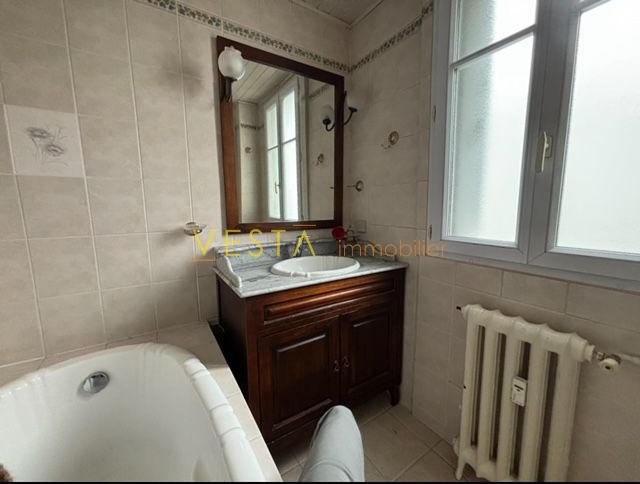 Appartement - 75 m² - 3 pièces