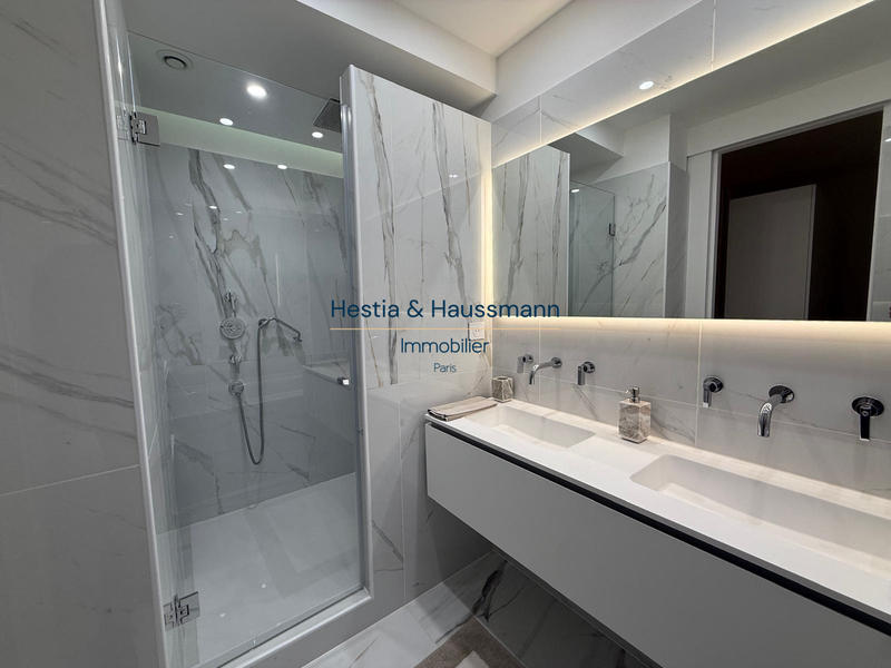 Appartement - 180 m² - 5 pièces