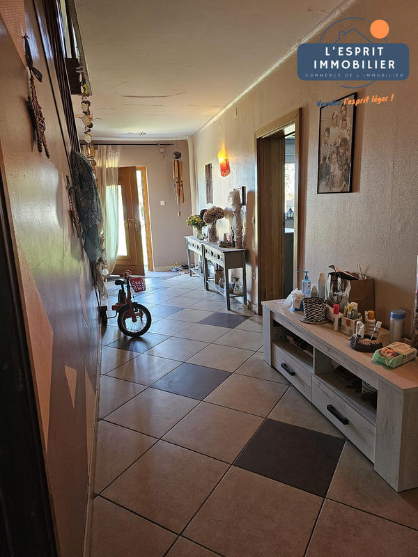 Maison - 250 m² - 8 pièces