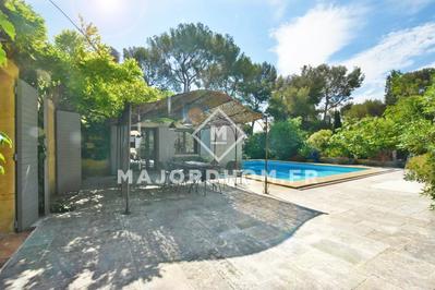 Maison - 215 m² - 7 pièces