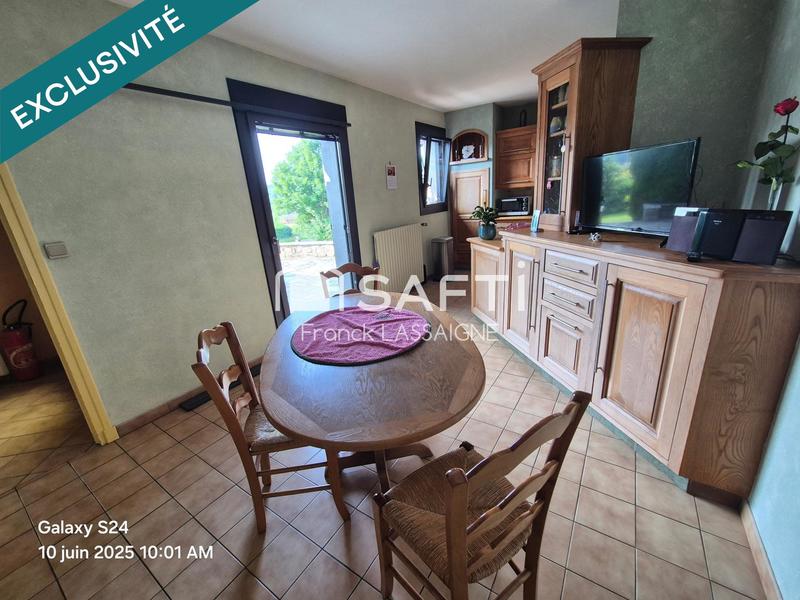 Maison - 220 m² - 7 pièces