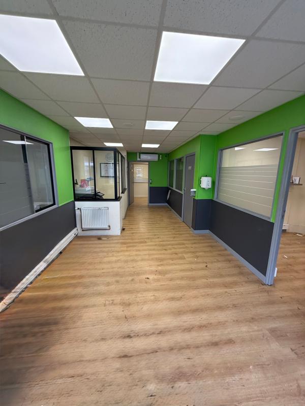 Maison - 125 m² - 1 pièce