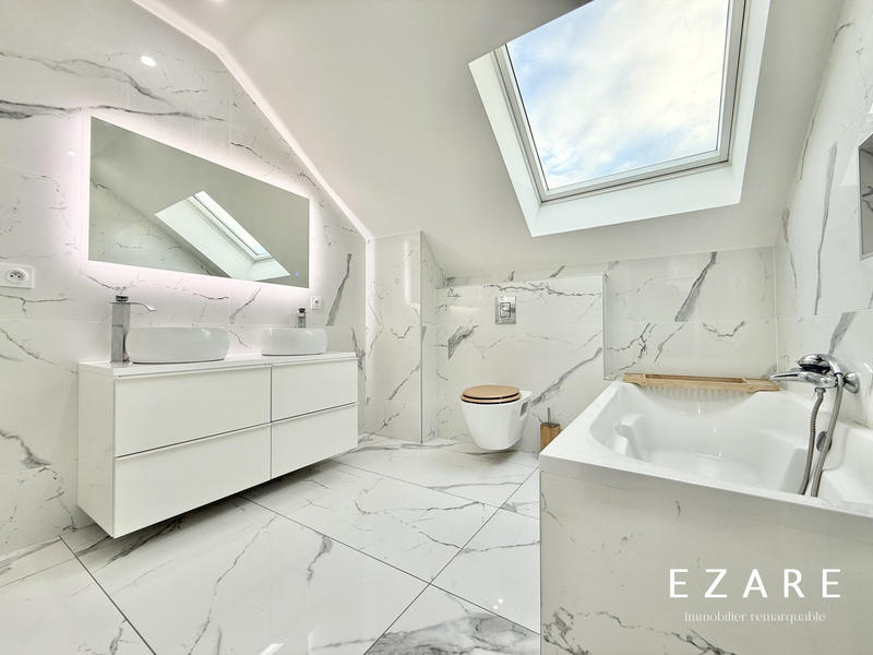 Maison - 141 m² - 6 pièces