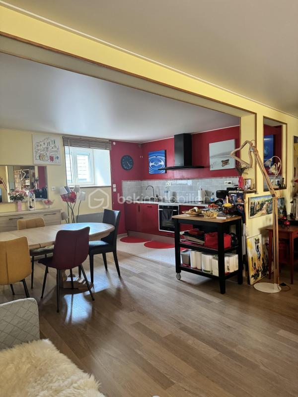 Maison ancienne - 250 m² - 7 pièces