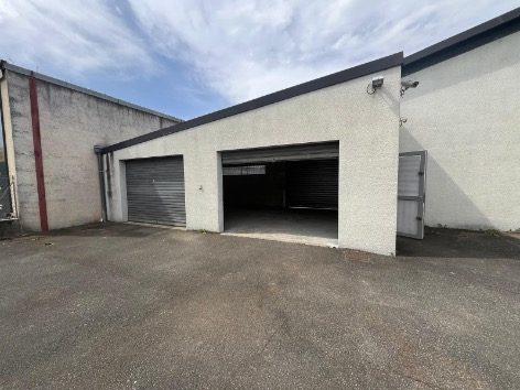 Local d'activités - 185 m²