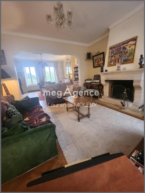 Maison - 245 m² - 7 pièces