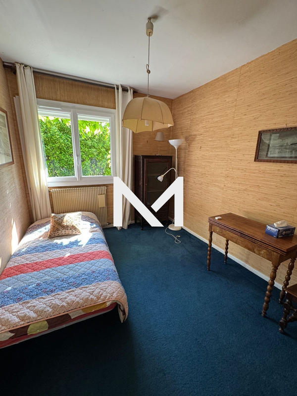 Maison - 162 m² - 8 pièces