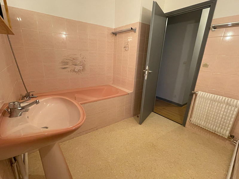 Appartement - 123 m² - 6 pièces