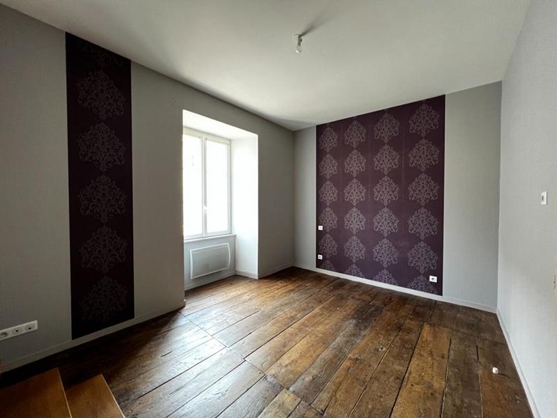 Maison - 259 m² - 8 pièces