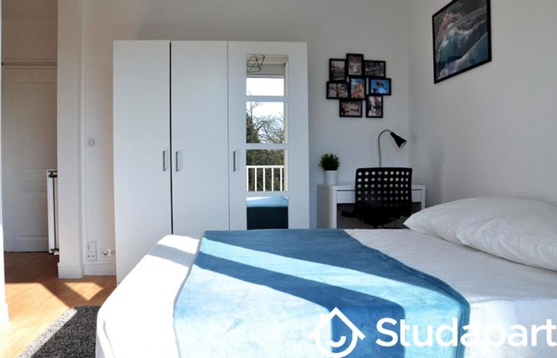 Chambre - 13 m² - 1 pièce