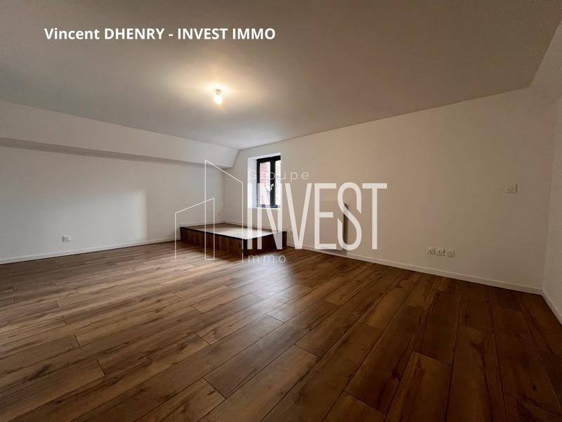 Loft - 120 m² - 3 pièces