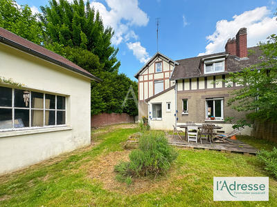 Maison - 110 m² - 4 pièces