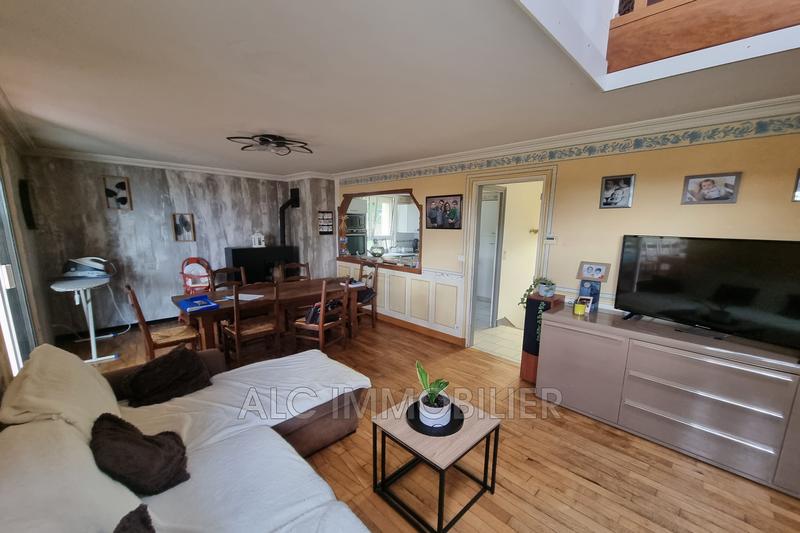 Maison - 80 m² - 5 pièces