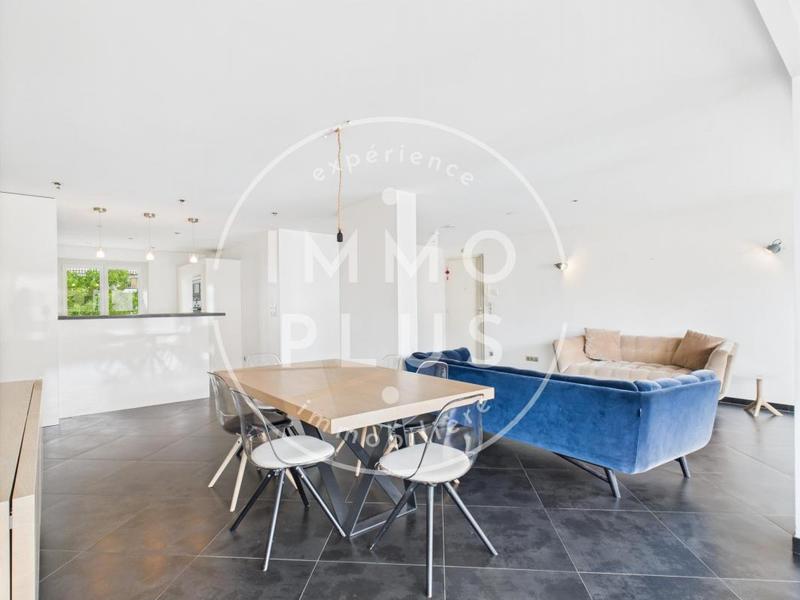 Appartement - 92 m² - 3 pièces