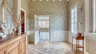 Propriété - 390 m² - 7 pièces